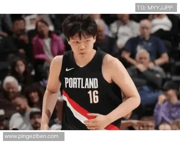 杨瀚森谈六犯不能去评价裁判,只能说自己确实动作不规范 杨瀚森谈六犯不能去评价裁判,只能说自己确实动作不规范