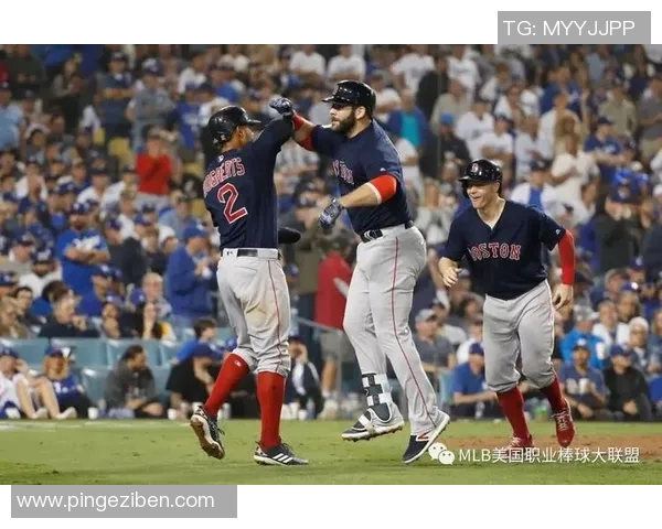 绝地反攻！凯斯勒三记三分引爆爵士狂潮，分差缩至8分