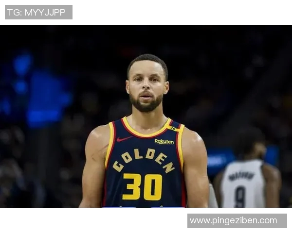 想起一些不好的回忆……库里迎着文班撤步三分 文班颇有些无奈啊 想起一些不好的回忆……库里迎着文班撤步三分 文班颇有些无奈啊