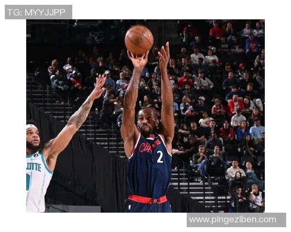 哈登斩获32分10助攻迎里程碑，莱昂纳德爆发35分，快船主场力克黄蜂